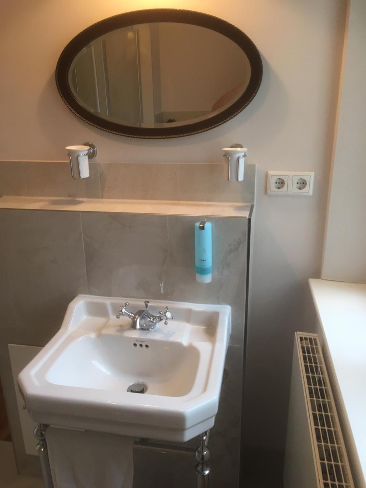 B&B Fiddler'S Inn Neuruppin Ruang foto