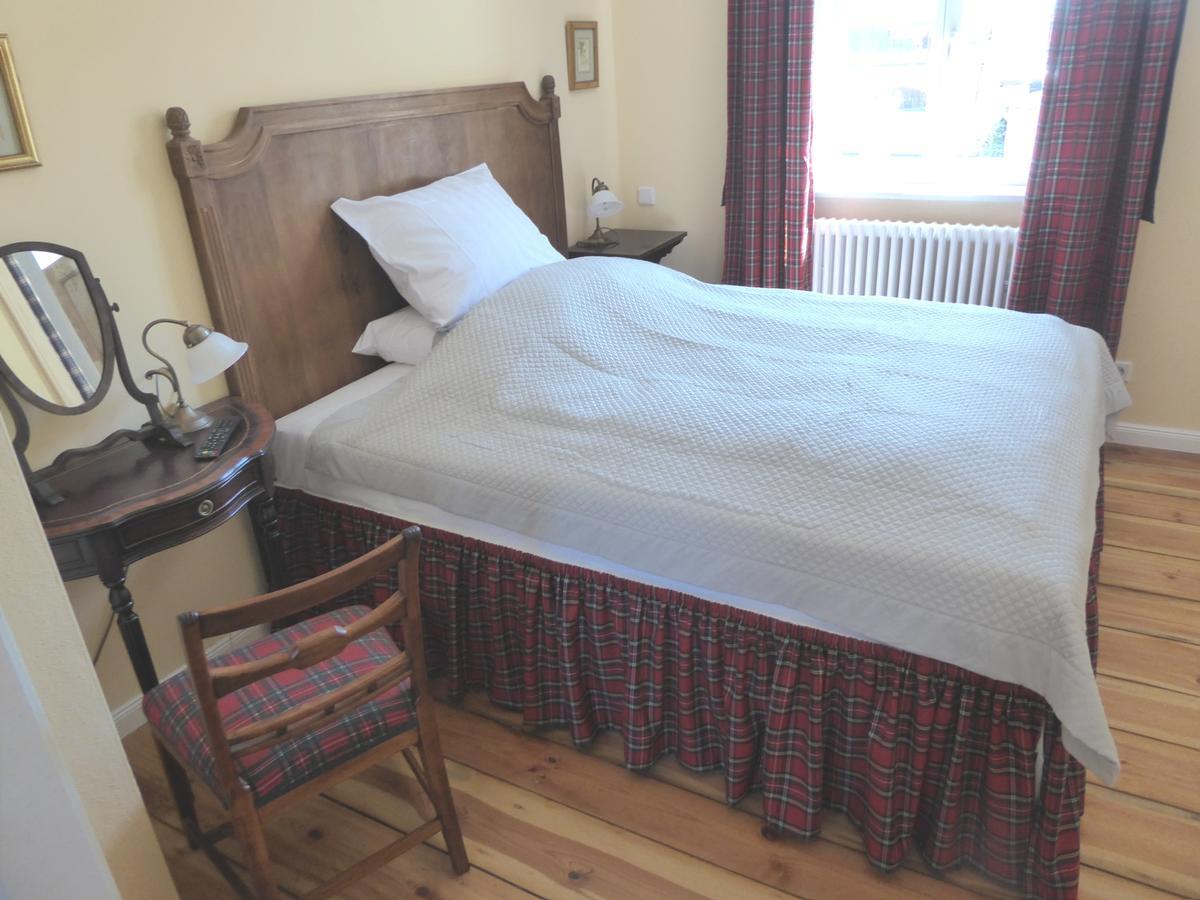 B&B Fiddler'S Inn Neuruppin Bagian luar foto