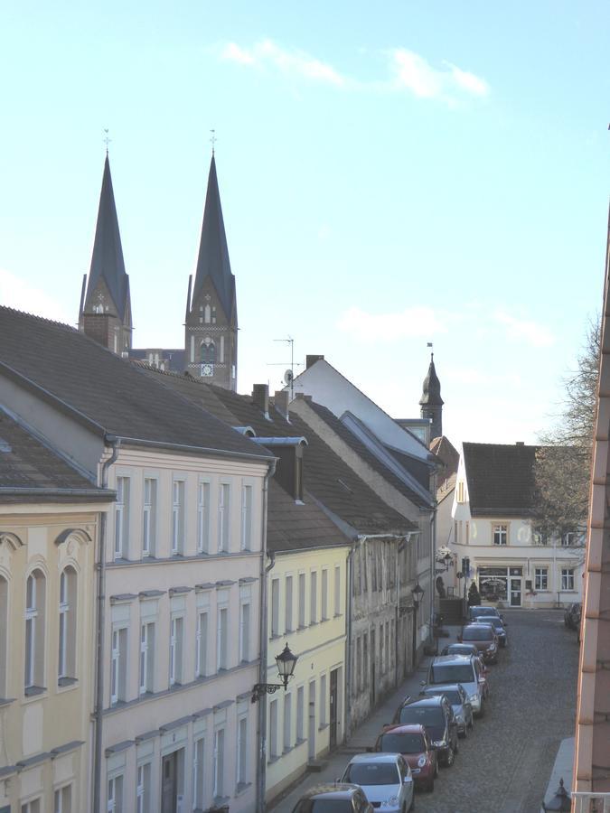 B&B Fiddler'S Inn Neuruppin Bagian luar foto